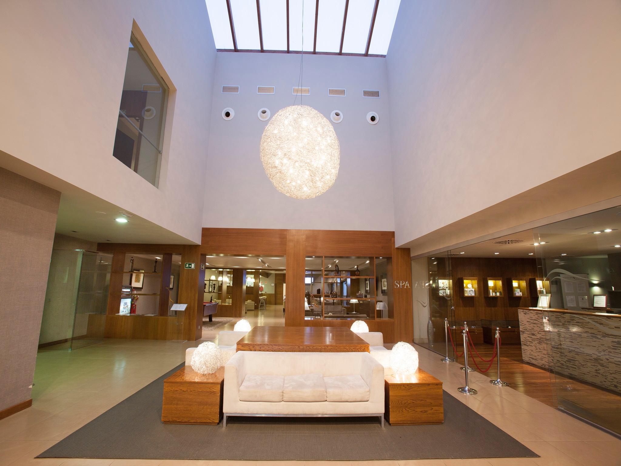Hotel Spa Attica21 บีญัลบา ภายนอก รูปภาพ